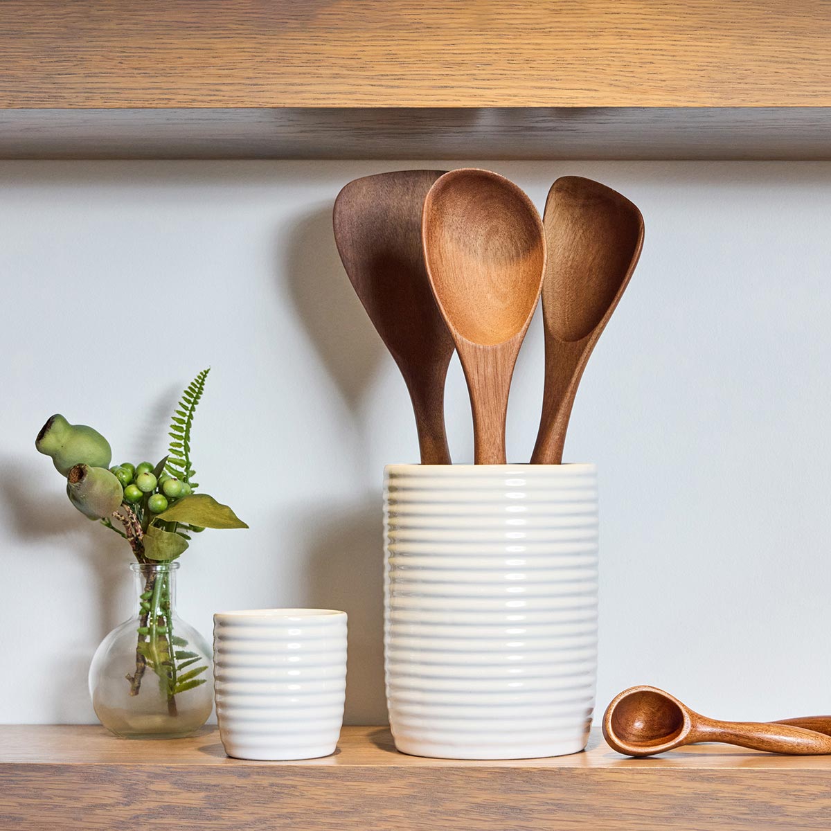 Breaking Bread Wood Utensils with Canister image number null